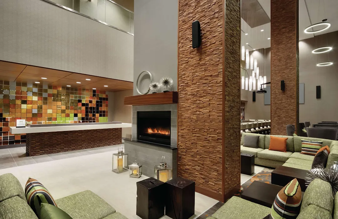 Hilton Garden Inn Calgary Downtown-1