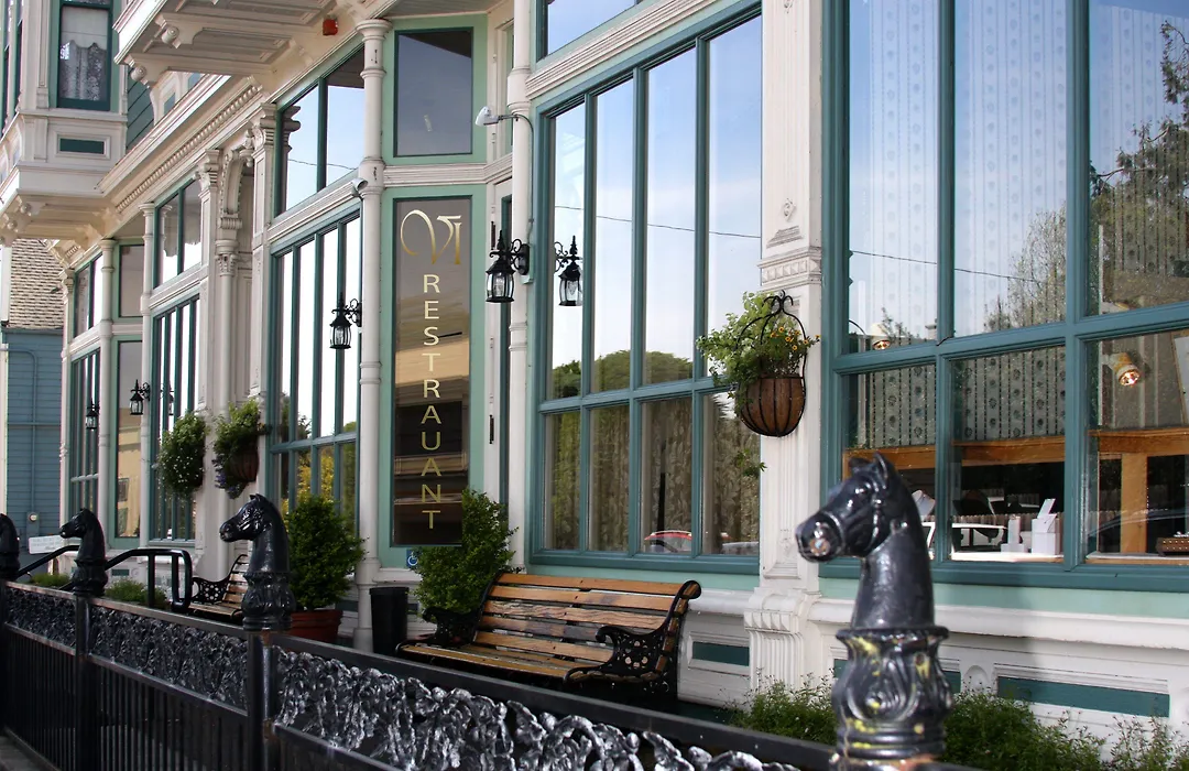 Victorian Inn-1