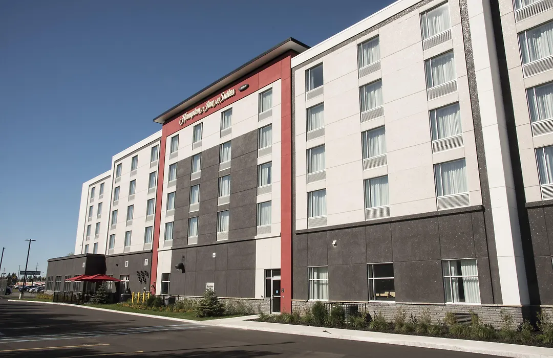 Hampton Inn & Suites By Hilton Thunder Bay-1