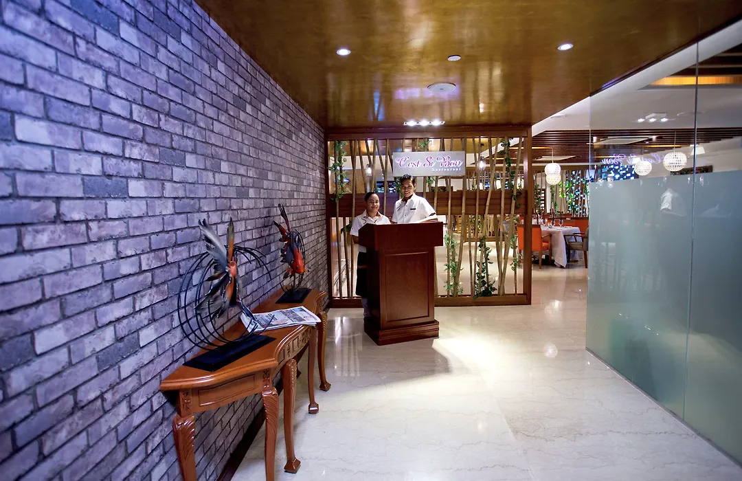 Vouk Hotel Suites, Penang-1