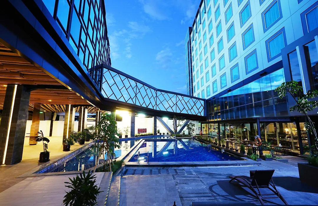 Holiday Inn Bandung Pasteur By Ihg-1