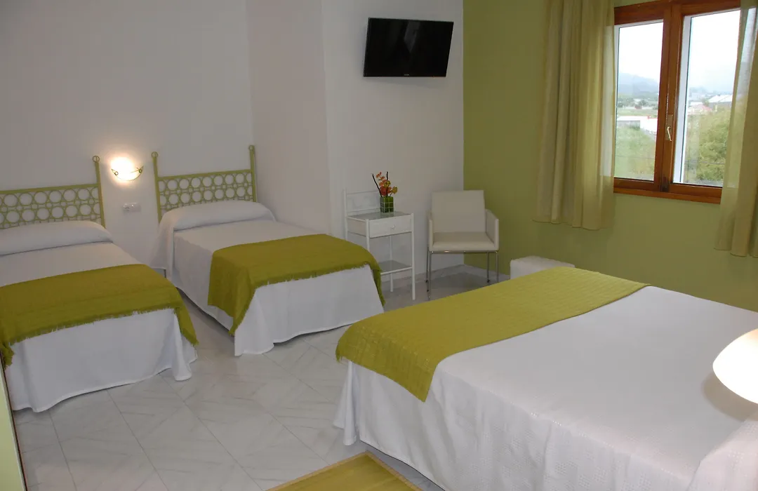 Hotel Playa De Las Catedrales-1