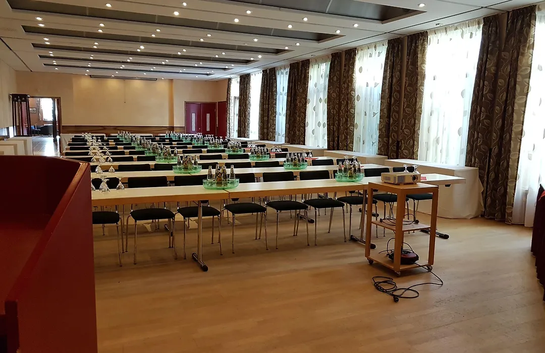 Hotel Zum Weissen Ross-1
