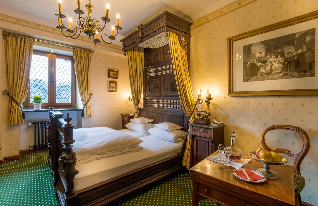Burghotel Auf Schoenburg-1