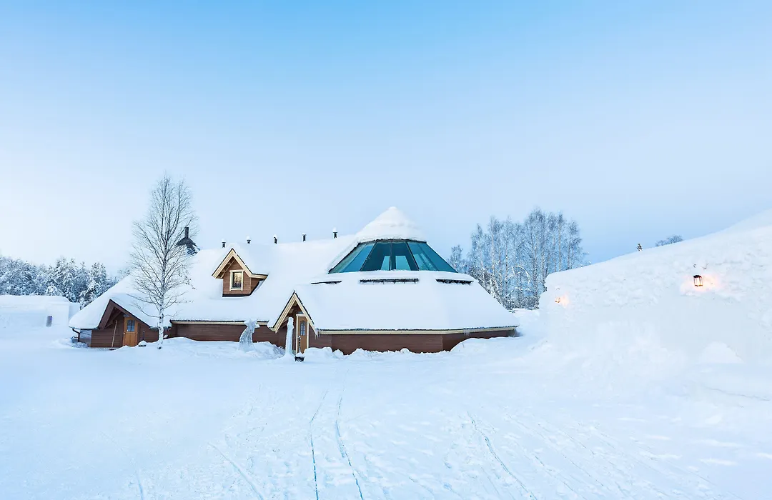 Arctic Snowhotel & Glass Igloos-1