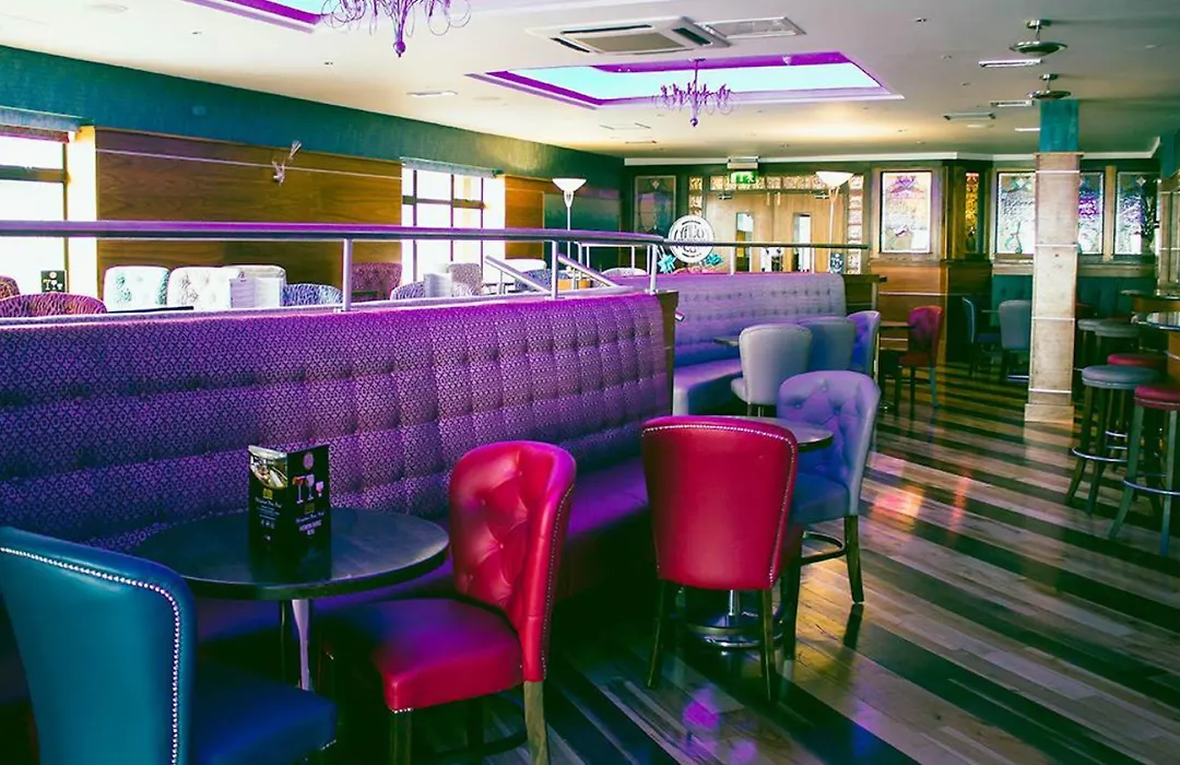 Allingham Arms Hotel-1