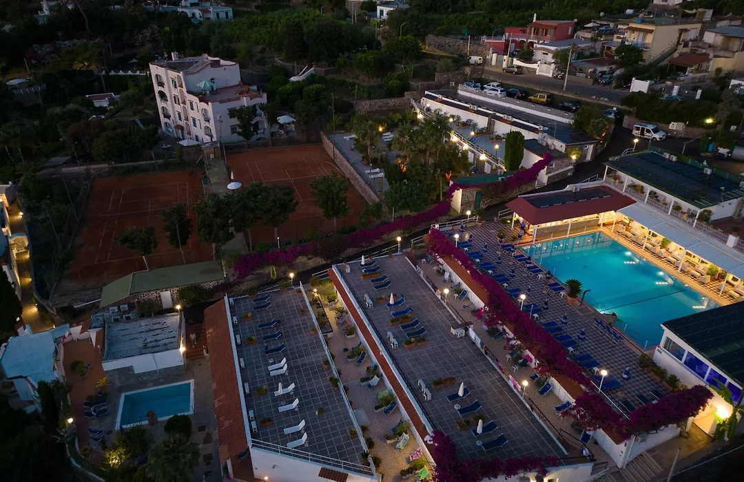 Hotel Parco Cartaromana-1