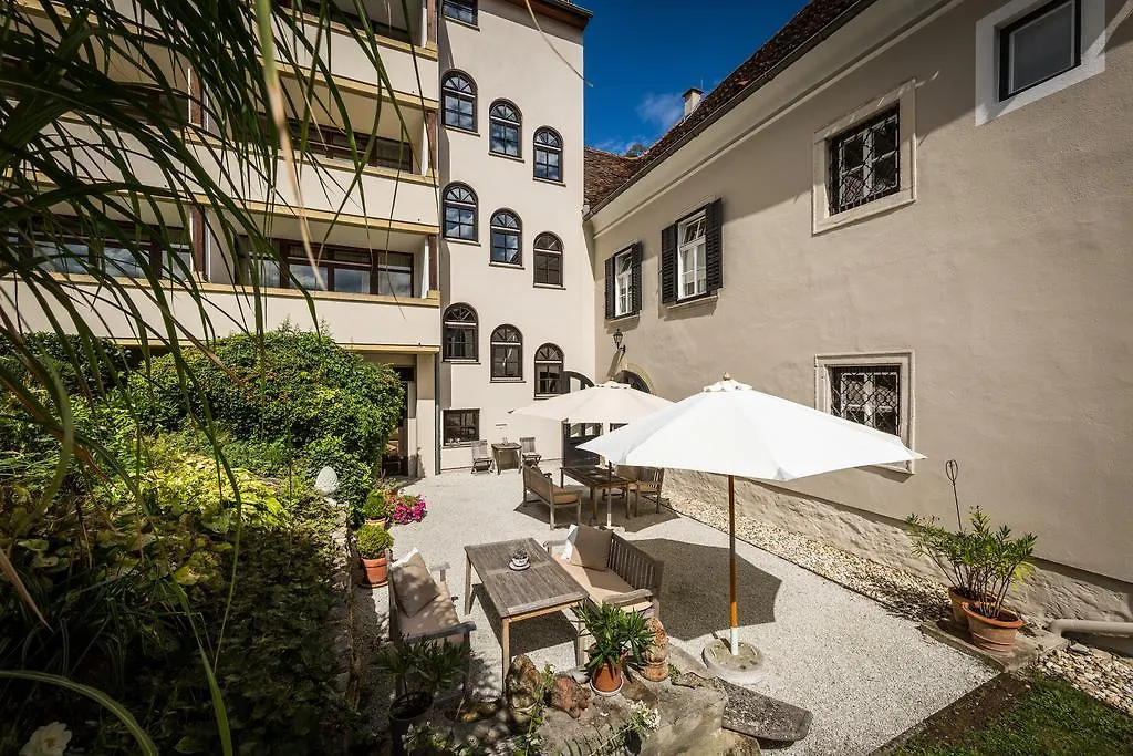 Boutique-Hotel Alter Gerichtshof-1