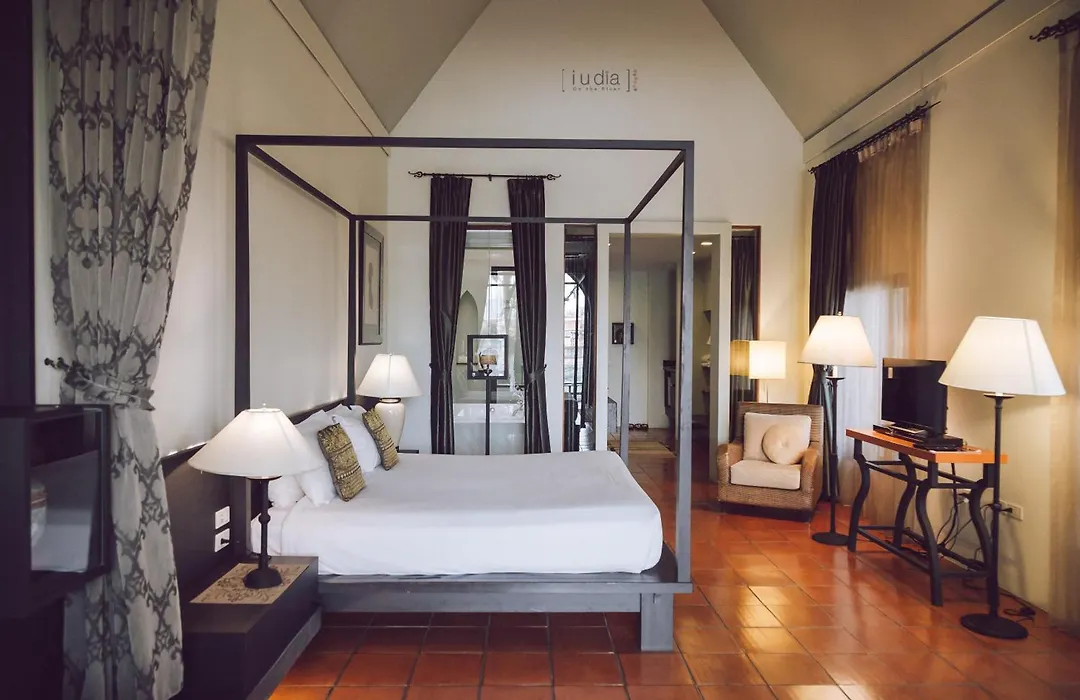 Iudia Hotel-1