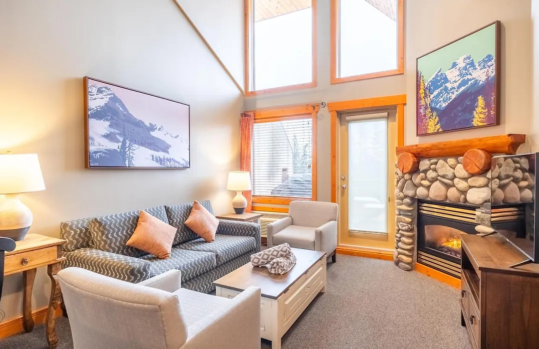 Lizard Creek Lodge-1