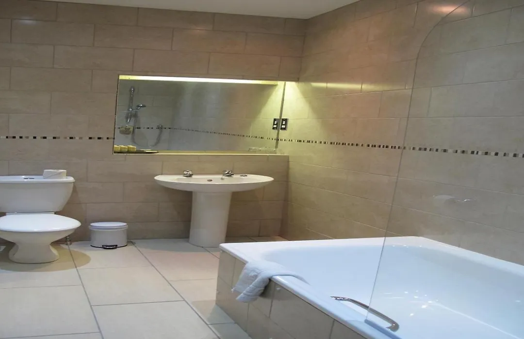 Southcrest Manor Hotel, Best Western Signature Collection-1