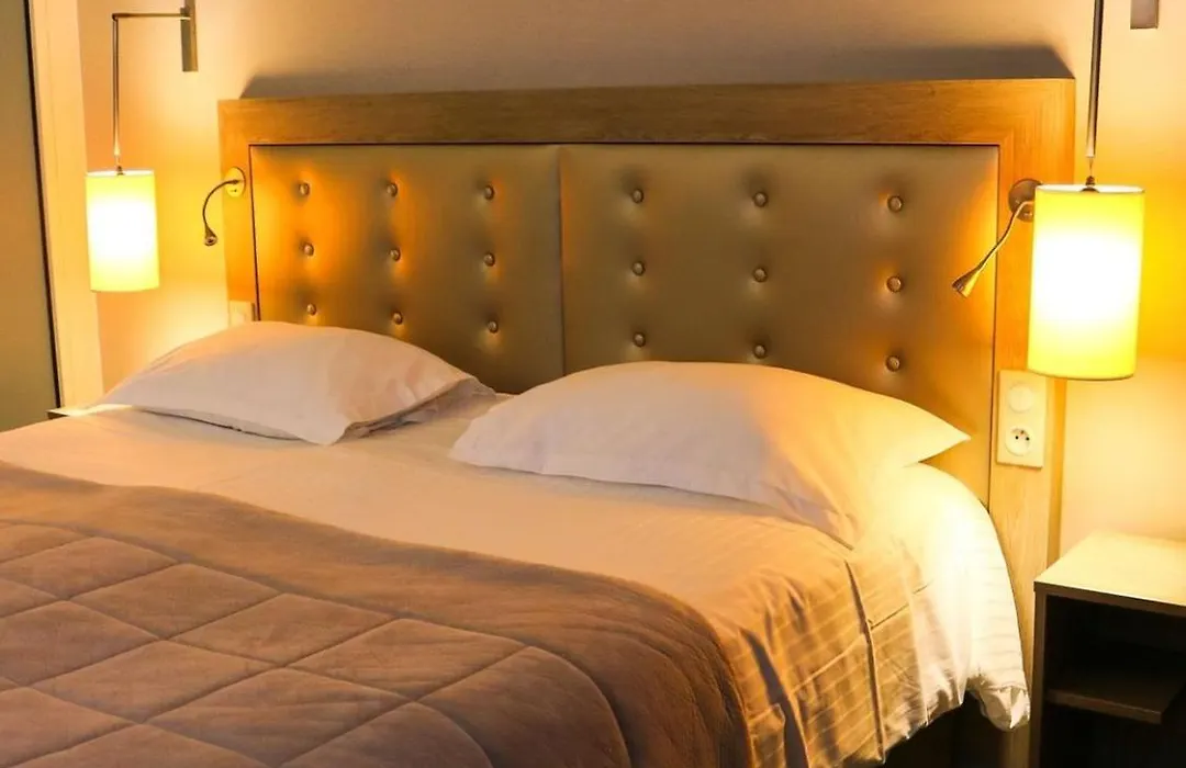 Hotel Anne De Bretagne-1
