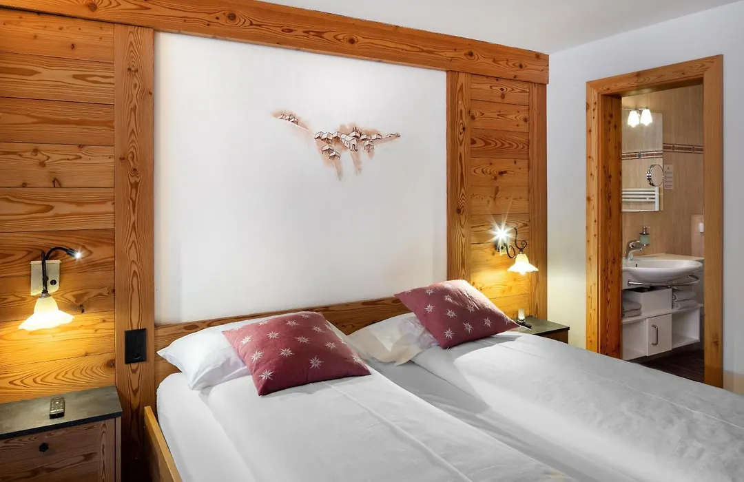 Hotel Antika-1