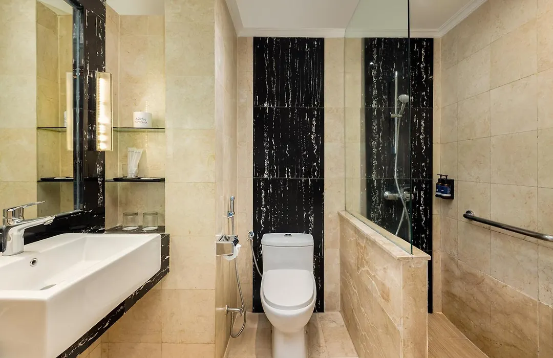 Aston Tropicana Hotel Bandung-1