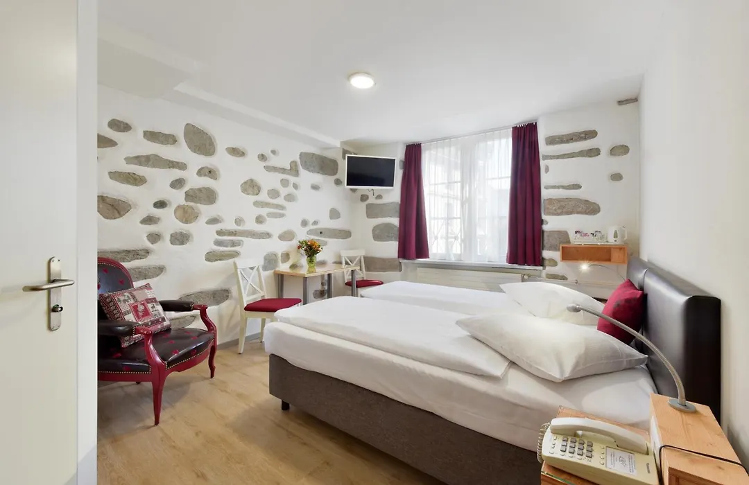 Hotel Hirschen-1