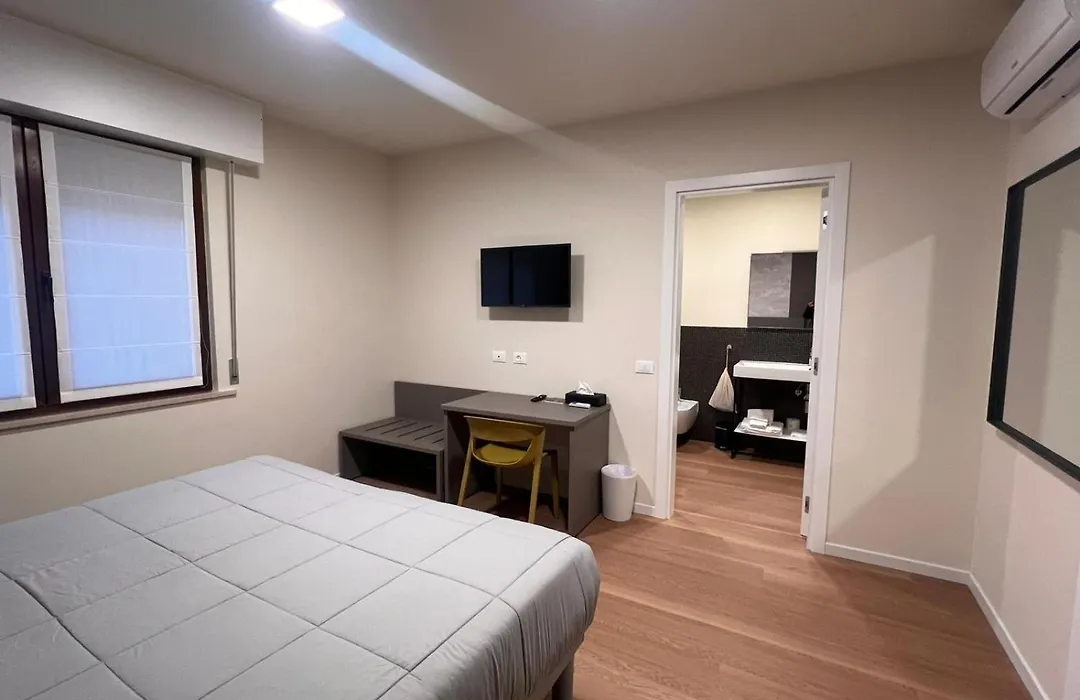 Jo Hotel-1