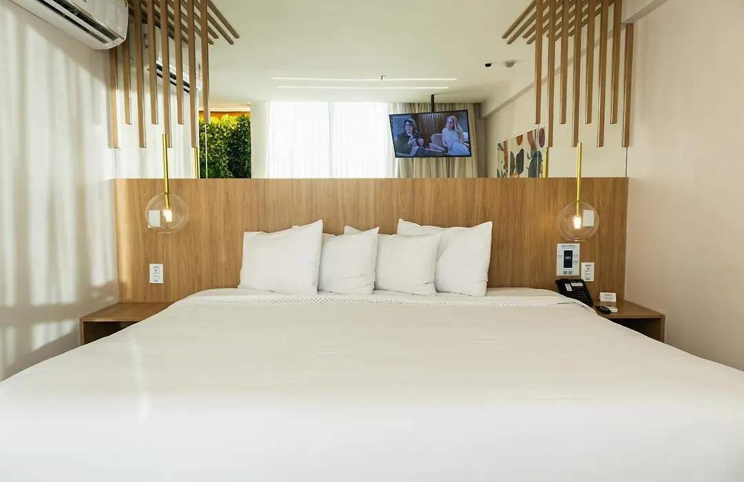 Ramada Hotel & Suites Campos Pelinca-1