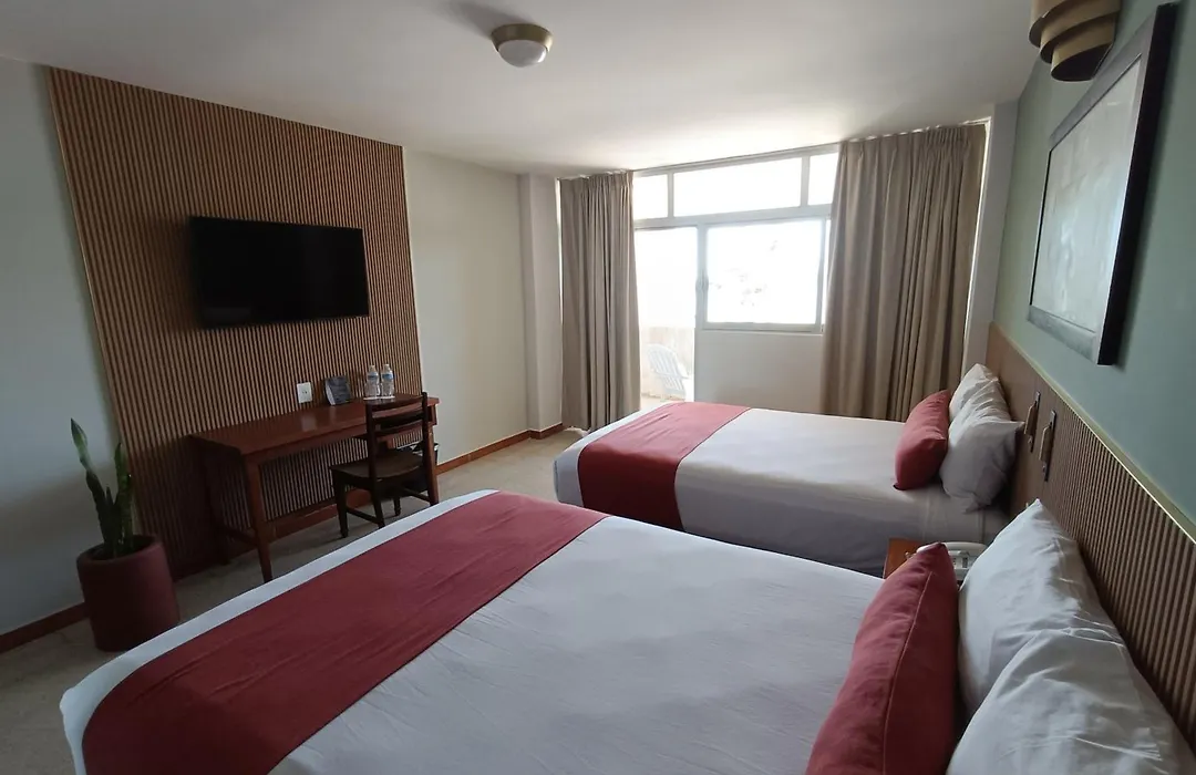 Hotel Royalty-1