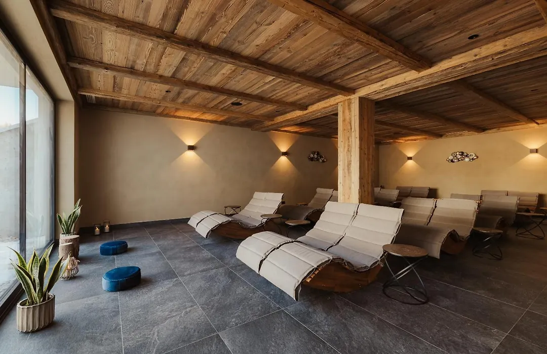 Laguscei Dolomites Mountain Hotel-1
