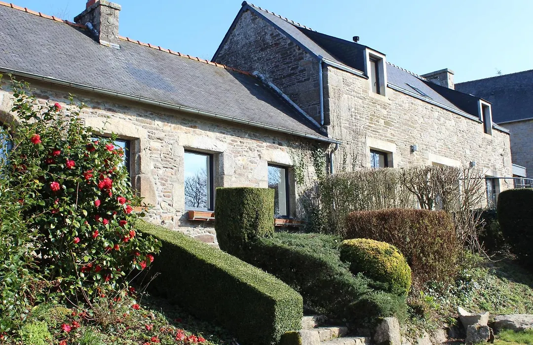 Domaine Le Puits De Jeanne-1