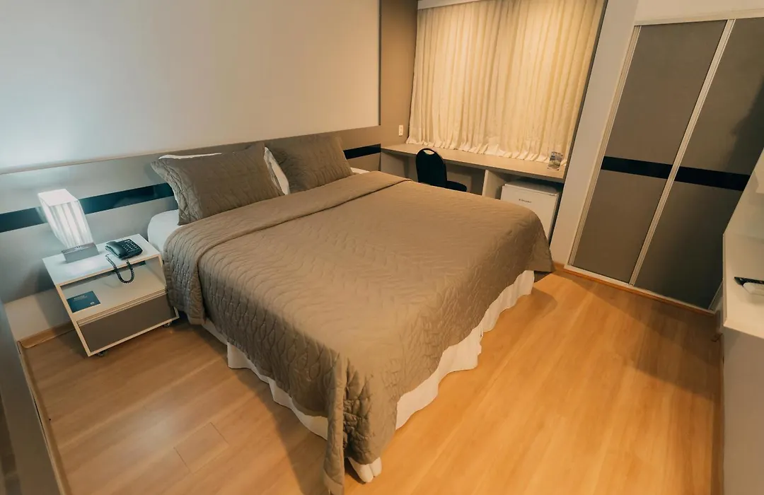 Hotel Serrano-1