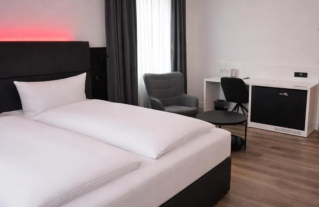 Hotel Goldene Traube-1