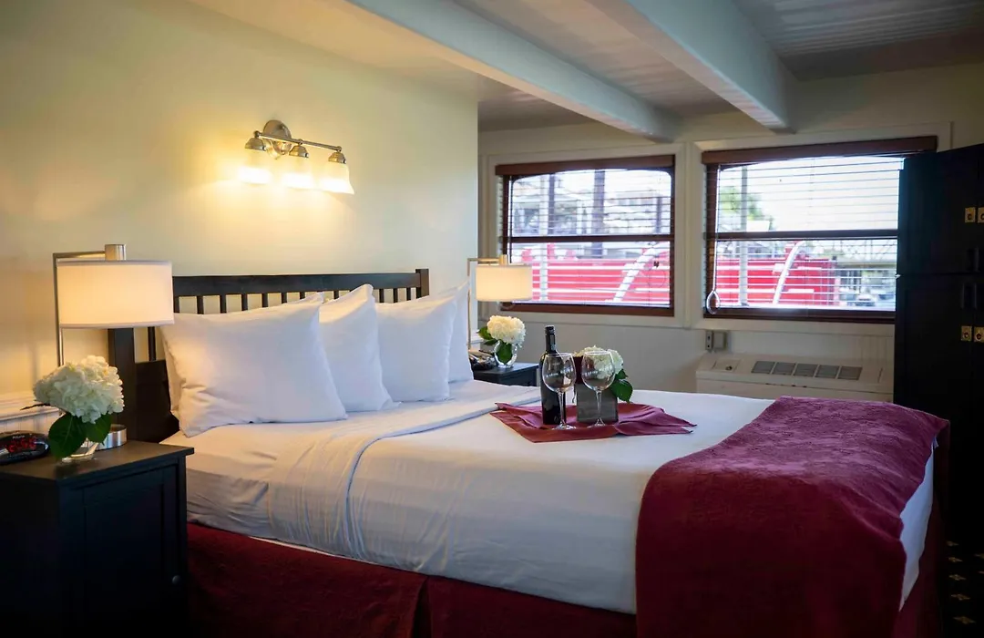 Delta King Hotel-1