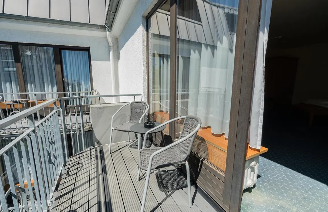 Parkhotel Bad Homburg-1