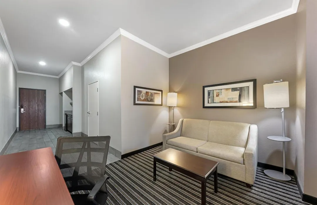 Best Western Plus Austin Airport Inn & Suites-1