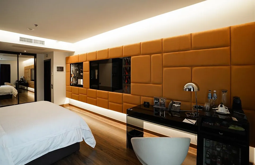 11 Mirrors Design Hotel-1