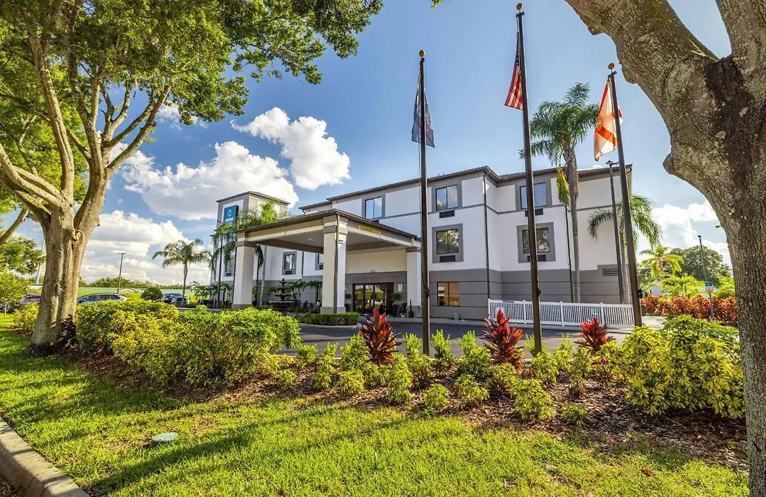 Clarion Pointe Lakeland I-4-1