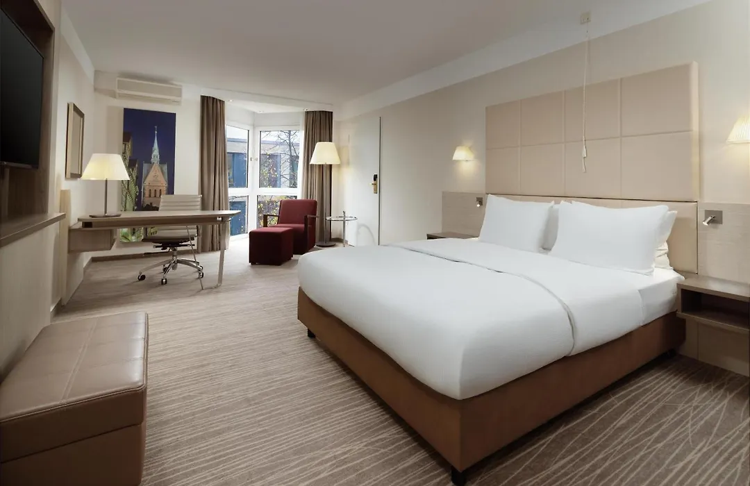 DoubleTree by Hilton Hannover Schweizerhof-1
