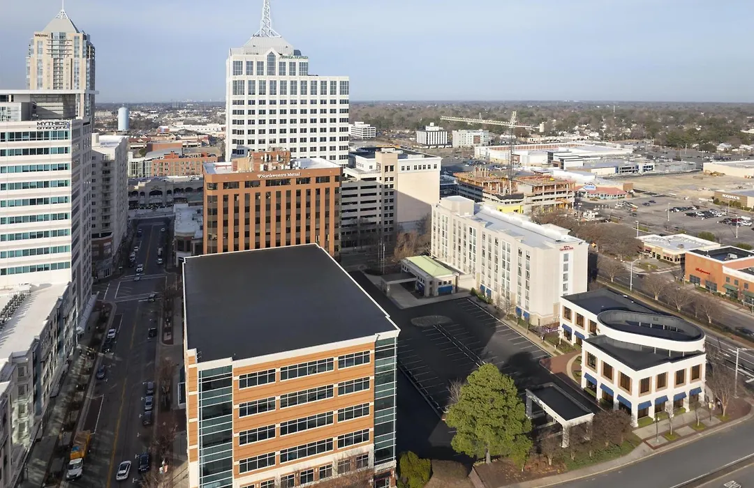 Hilton Garden Inn Virginia Beach Town Center-1