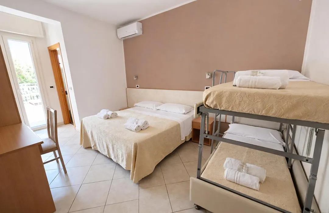 Hotel Favorita Easy Stay B&B-1