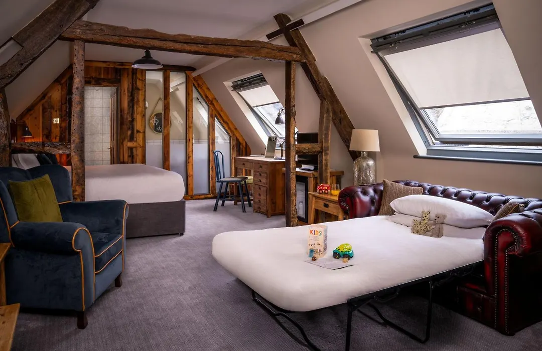 The Fleece At Cirencester-1