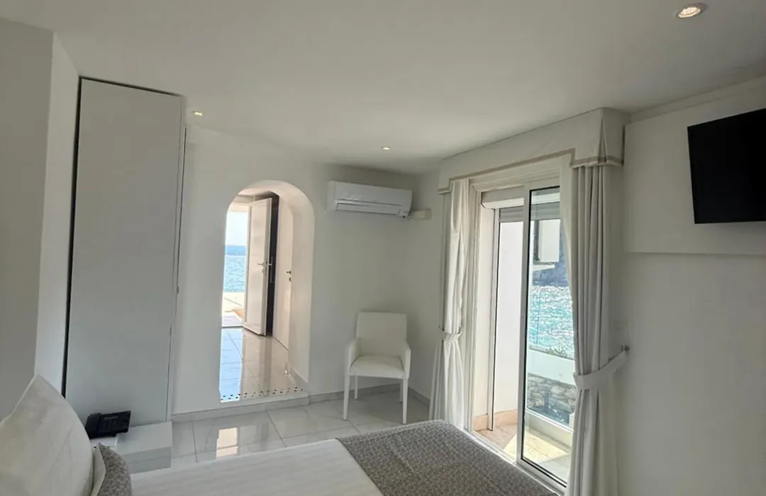 Hotel La Calanque-1