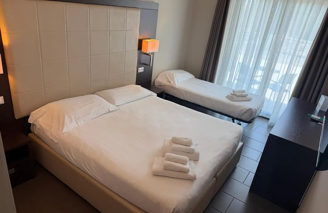 Hotel Porto Azzurro-1