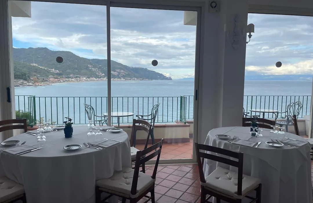 Bay Palace Mazzarò-1