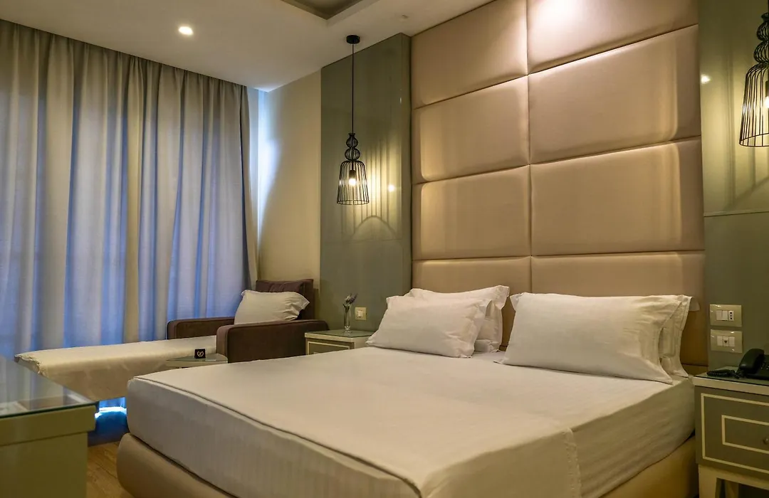 Hotel Luxury-1
