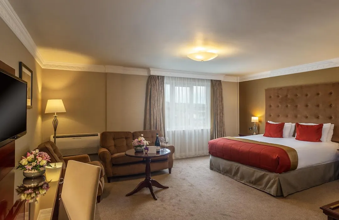 Canal Court-1