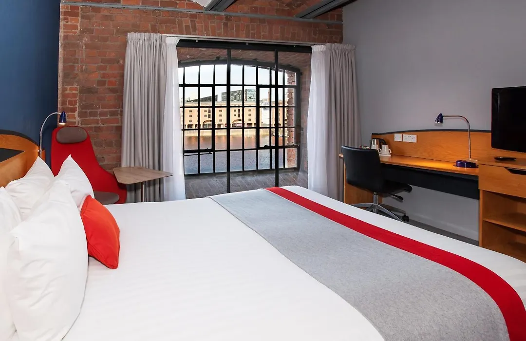 Holiday Inn Express Liverpool-Albert Dock By Ihg-1