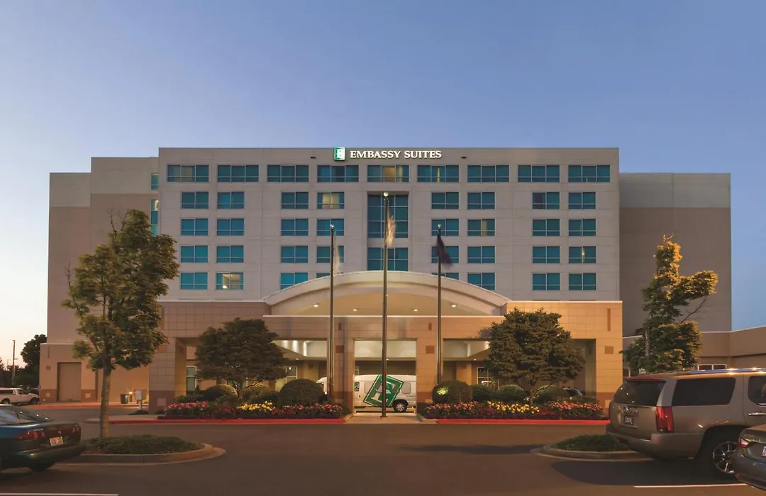 Embassy Suites By Hilton Portland Airport-1