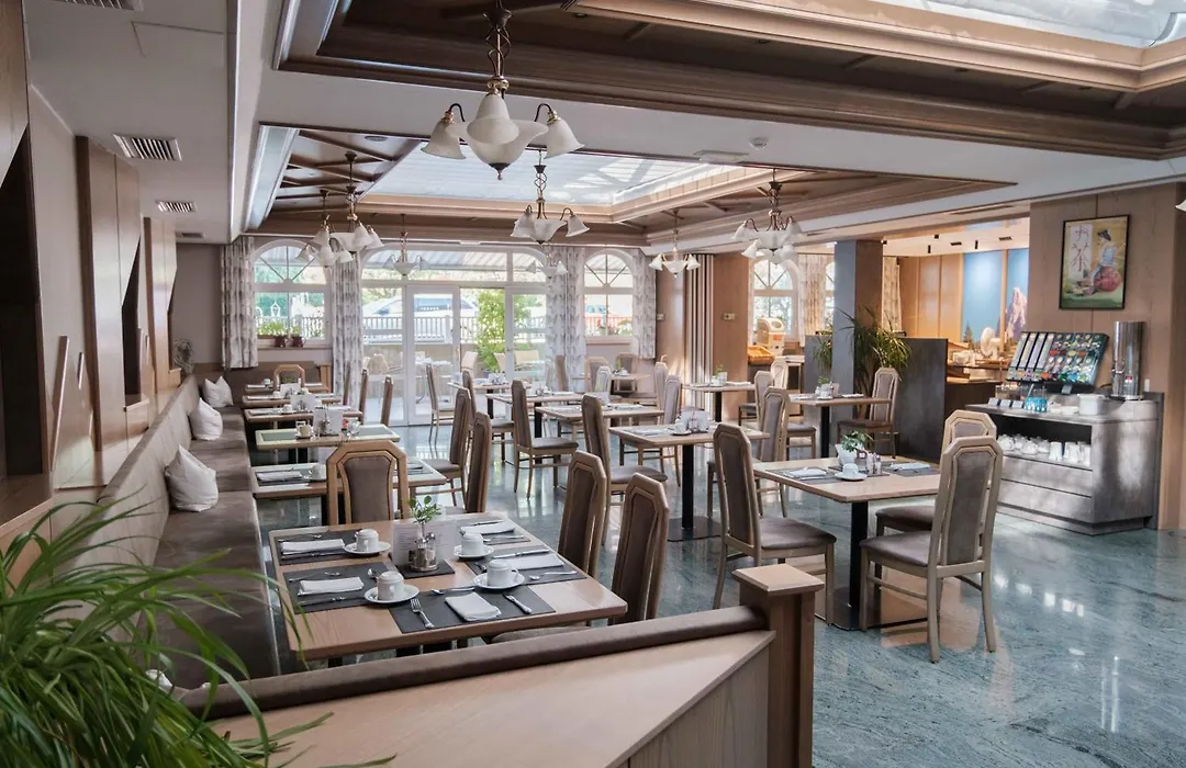 Hotel Goldenes Roessl-Adults Only-1