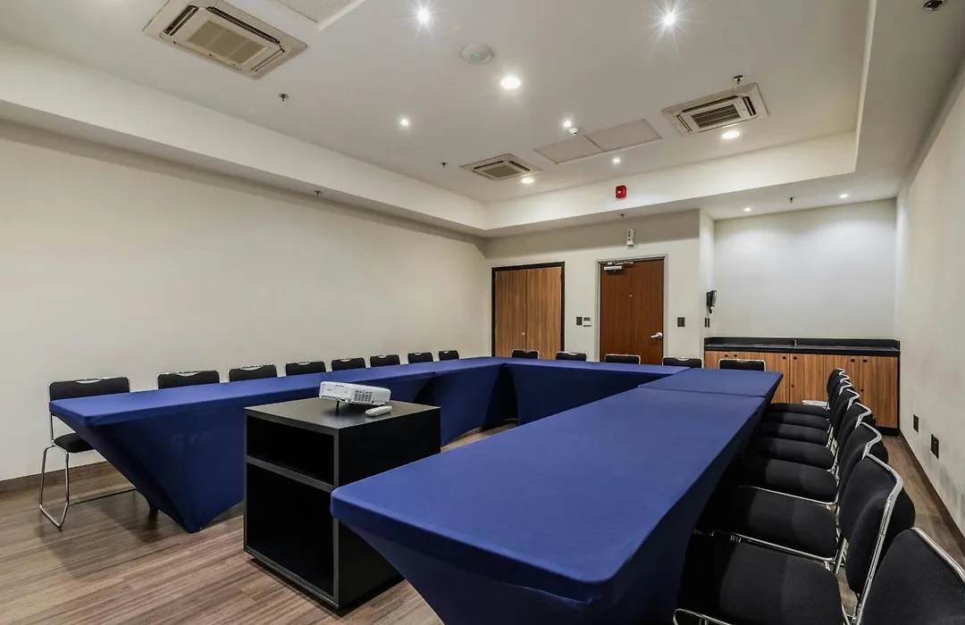 City Express By Marriott La Raza-1