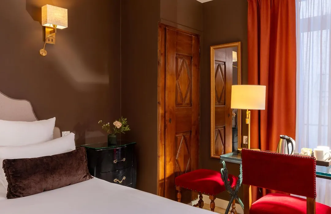 Hotel Des Deux Continents-1