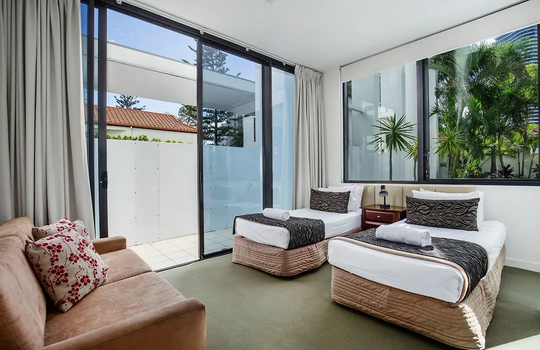 Ultra Broadbeach-1