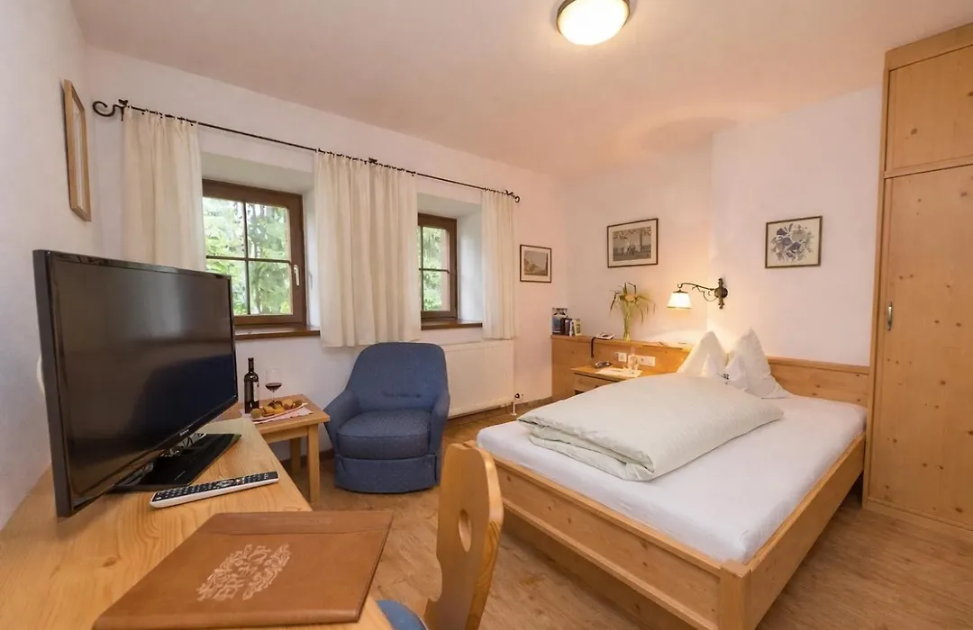 Der Erlhof Restaurant&Landhotel-1