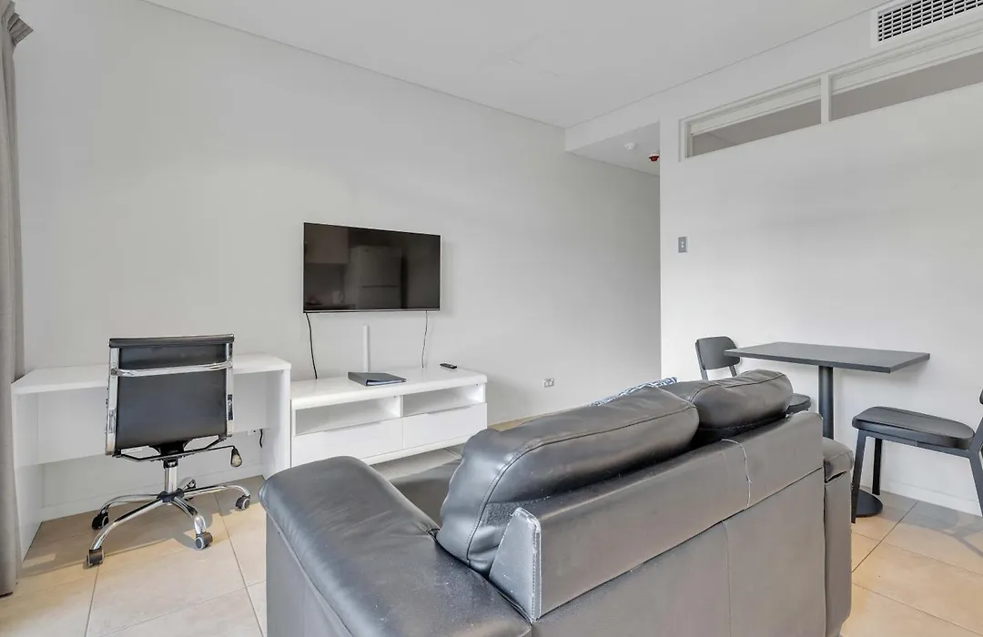 Mawson Lakes Hotel-1
