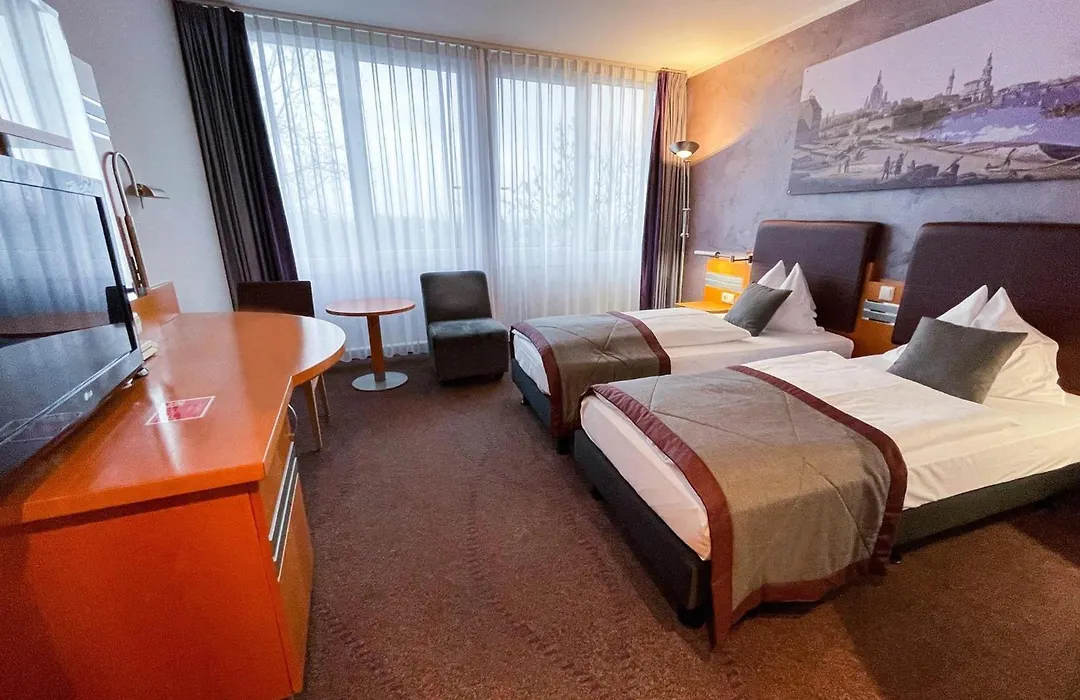Ramada By Wyndham Dresden-1