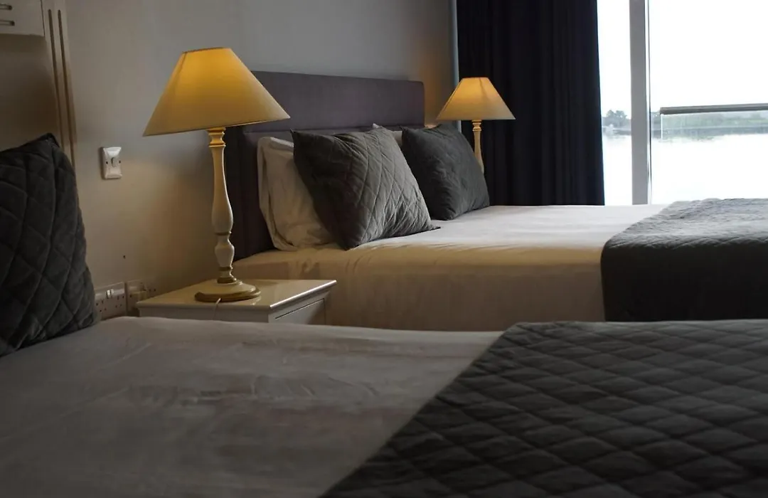Watersedge Hotel-1